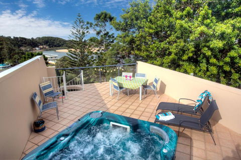 Oceanview 6 With Rooftop Terrace & Spa - VIC Tourism 0