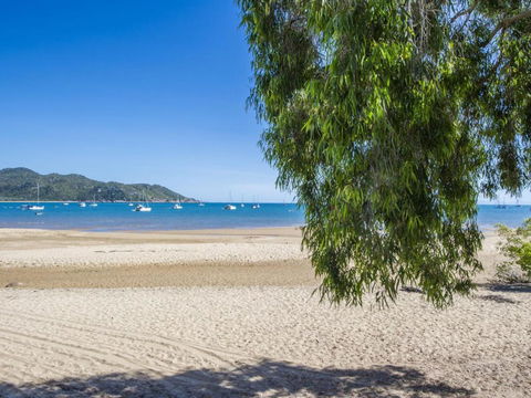 On The Beach - VIC Tourism 2