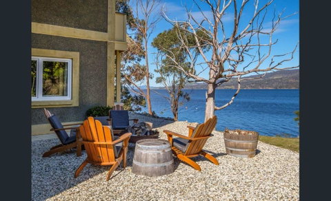 On The Huon River - VIC Tourism 3