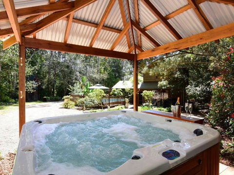 Orange Blossom Retreat - VIC Tourism 2