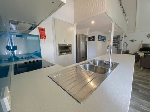 Osprey Holiday Village Unit 121 - VIC Tourism 1