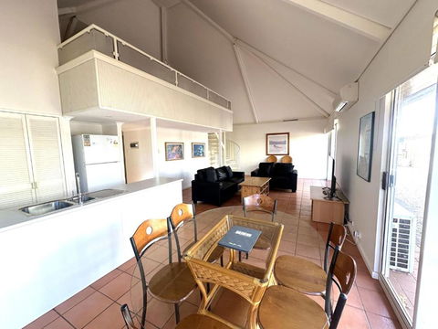 Osprey Holiday Village Unit 123 - VIC Tourism 0