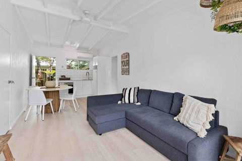 PA2 Stunning Sunshine Beach Apt Pets Welcome - VIC Tourism 0