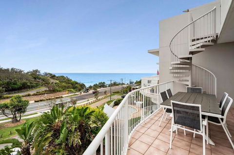 Ocean View Unit With Private Rooftop - VIC Tourism 2