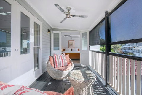 Paddington Cottage - A Classic Queenslander Stay - VIC Tourism 1