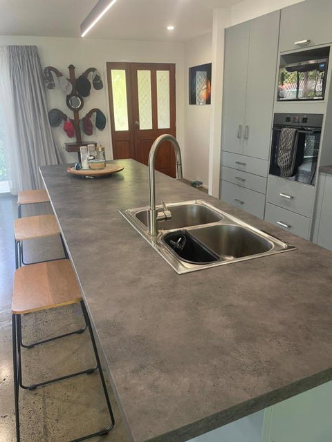 Pandanus Paradise. Newly Renovated 4 Bedroom Home - VIC Tourism 3