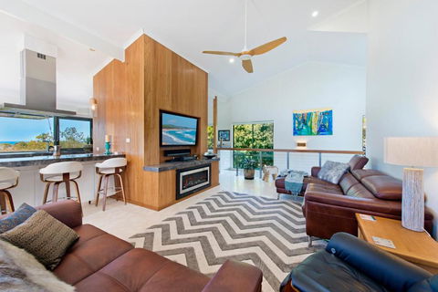 Panorama Beach House - VIC Tourism 3