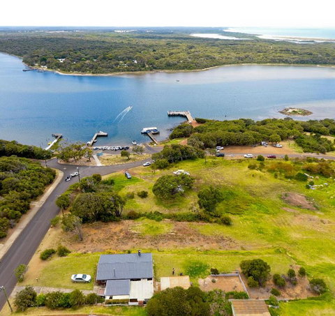 Paradise View - VIC Tourism 1