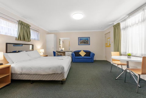 Paramount Motel - VIC Tourism 3