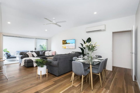 Park Avenue Terrace House Sleeps 9 - VIC Tourism 2