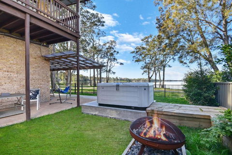 Parkway Lakehouse - VIC Tourism 3