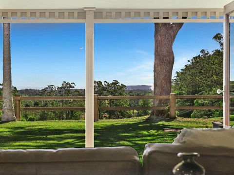 Pauls Farmhouse - VIC Tourism 3