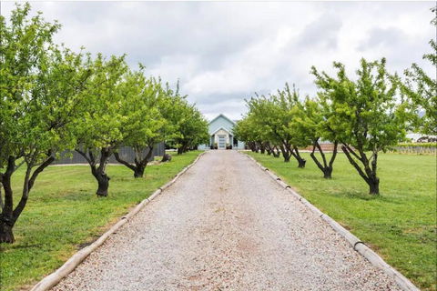 Pethick House - VIC Tourism 0