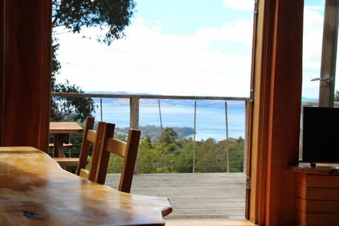 Peppermint Ridge Retreat - VIC Tourism 3