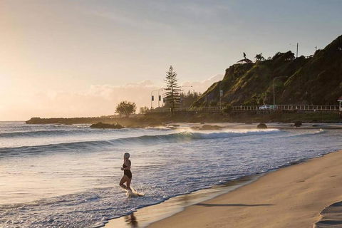 PET FRIENDLY & Super Central Retro Beach Pad! - VIC Tourism 3