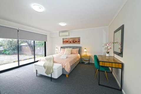 Pet Friendly Well-appointed 3BM Retreat Parking Netflix - VIC Tourism 0