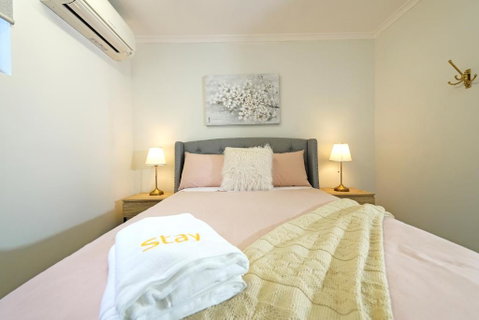 Pet Friendly Well-appointed 3BM Retreat Parking Netflix - VIC Tourism 1