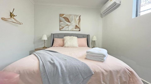 Pet Friendly Well-appointed 3BM Retreat Parking Netflix - VIC Tourism 2