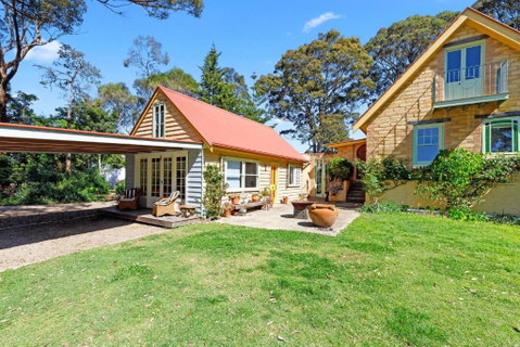 Petana Farm Stay - VIC Tourism 0