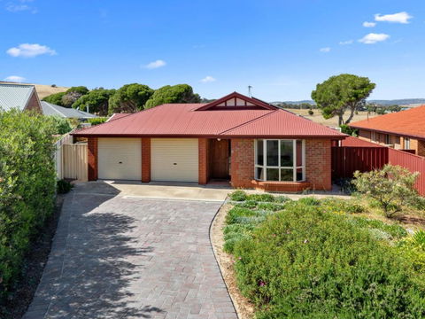 Pets At The Beach 8 Marto Court - VIC Tourism 1