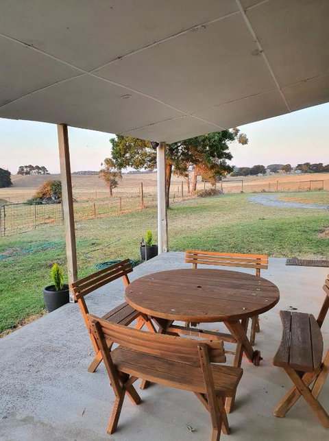 Pleasant Hill BnB - VIC Tourism 2