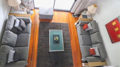 Plover Executive Deluxe Villa 25 - VIC Tourism 0