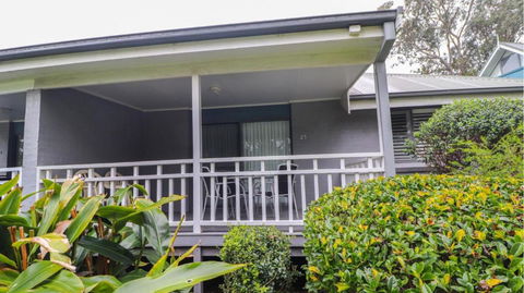 Plover Executive Deluxe Villa 25 - VIC Tourism 3