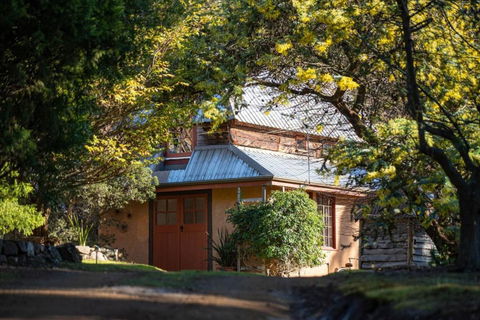 Poets Ode Featuring The Donkey Shed Theatre - VIC Tourism 0