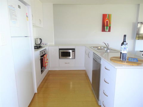 Port Vincent Seaside Apartments - Apartment 1 - VIC Tourism 1