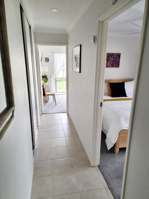 Queen Bed Apartment- No Sharing, Your Very Own Space - VIC Tourism 2