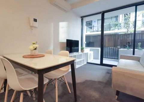 PR126-1 BR Comfy Stay Next To Station With FREE Parking - VIC Tourism 3