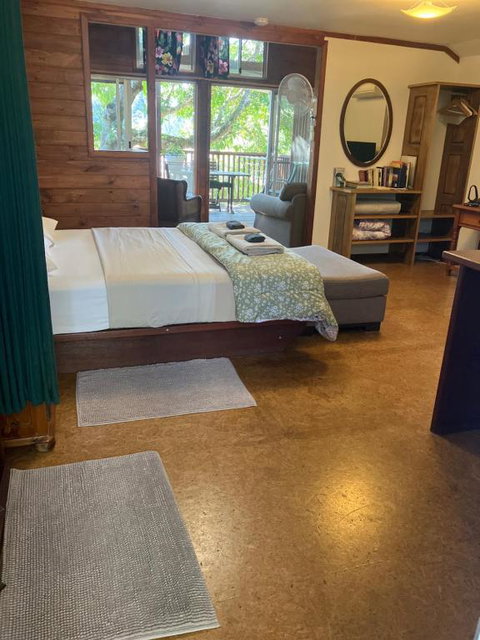 Potters Cottage - VIC Tourism 1