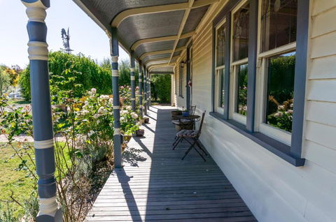 Pound Hill Cottage - VIC Tourism 2