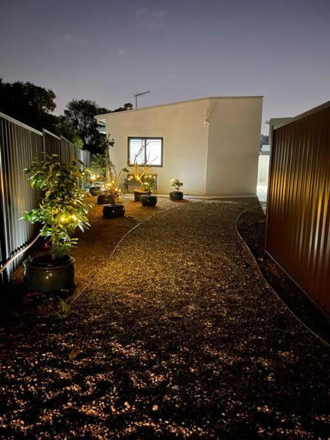 Private, Modern & Luxurious Granny Flat - VIC Tourism 0