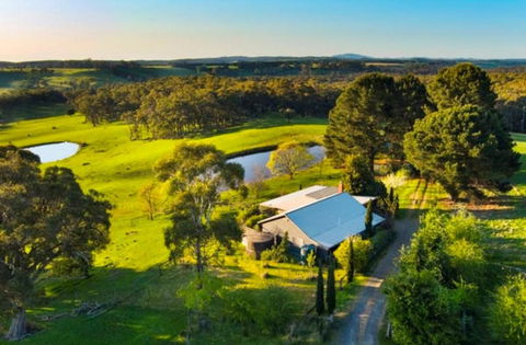 Private, Secluded Farm Retreat - VIC Tourism 0