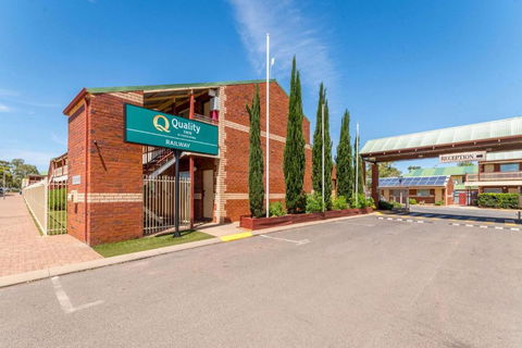 Quality Inn Railway Motel - VIC Tourism 0