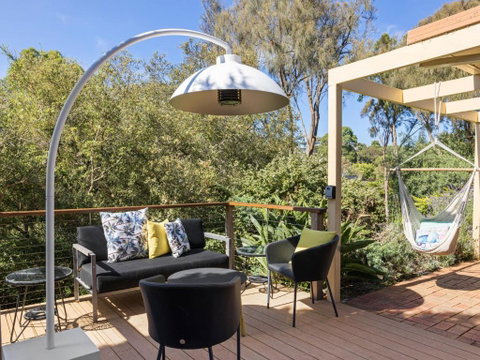 Quarterdeck - VIC Tourism 0