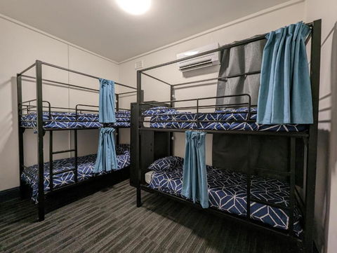 Queen Victoria Hostel - VIC Tourism 1