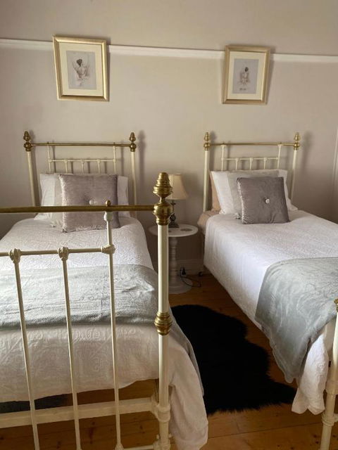 R&R Blue Diamond Luxury Cottage Maryborough, Vic - VIC Tourism 2