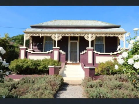 R&R Blue Diamond Luxury Cottage Maryborough, Vic - VIC Tourism 0
