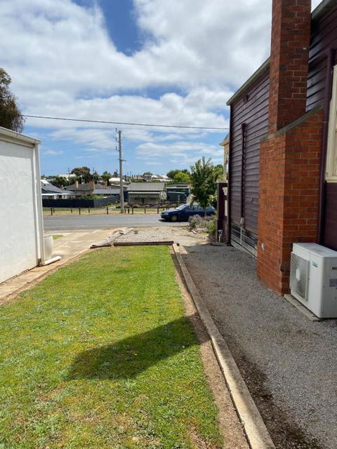 R&R Blue Diamond Luxury Studio Maryborough, Vic - VIC Tourism 3