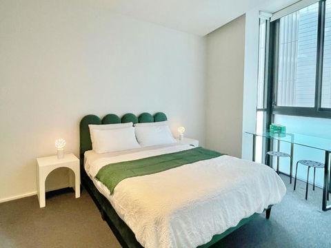RARE Luxury Waterfront Living - VIC Tourism 2