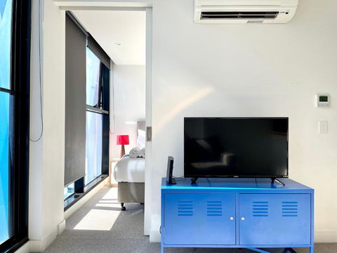 Readyset Apartments On Bouverie - VIC Tourism 0