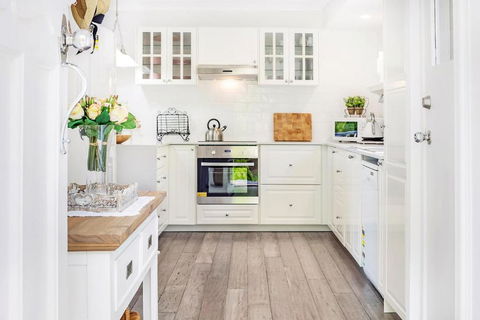 Red Gum Cottage - VIC Tourism 1