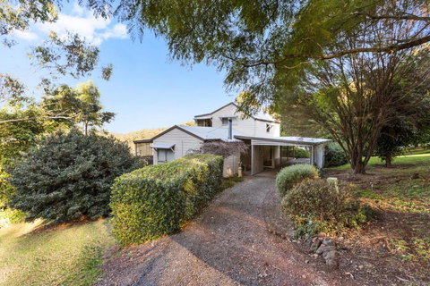 Ravensbourne Escape - Windsong - VIC Tourism 2