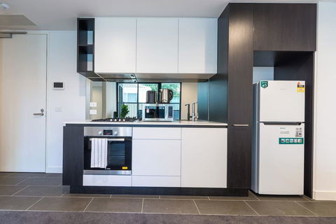 Astrina Deluxe 1 Bedroom - VIC Tourism 2