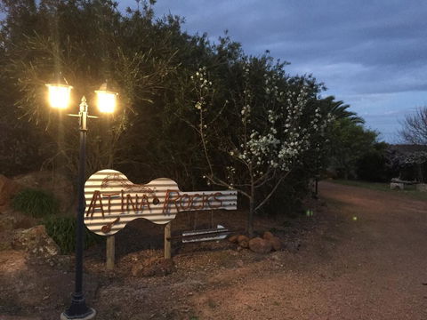 Atina Rocks Country Homestead - VIC Tourism 2
