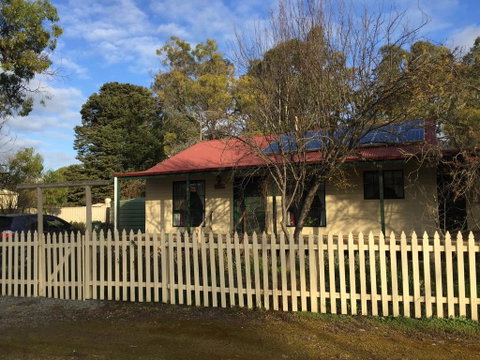 Auburn Hideaway Clare Valley - VIC Tourism 1