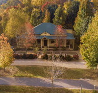 Autumn Beauty - Cottage 3 - VIC Tourism