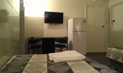 Avalon Motel - VIC Tourism 3